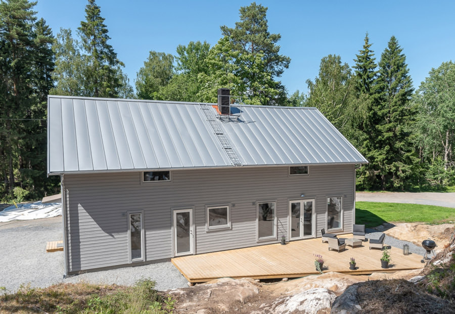 4. La egga Bandta eckt pla et Dubbelfalsat Pla ettak.jpeg